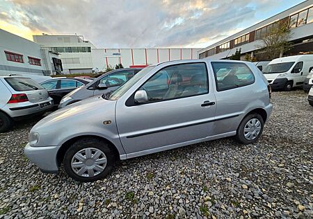 VW Polo Volkswagen 1,4 Benzin 1 Hand