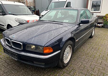 BMW 728i Benziner Automatik