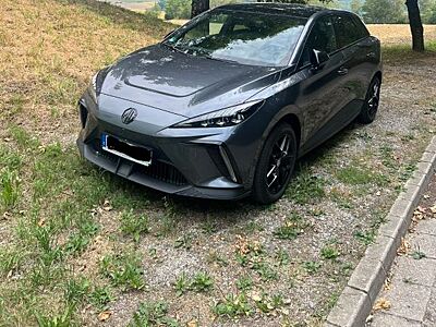 MG4  Luxury 64 kw