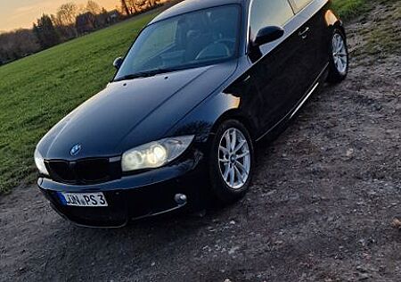 BMW 118d Carbonschwarz Limited Edition