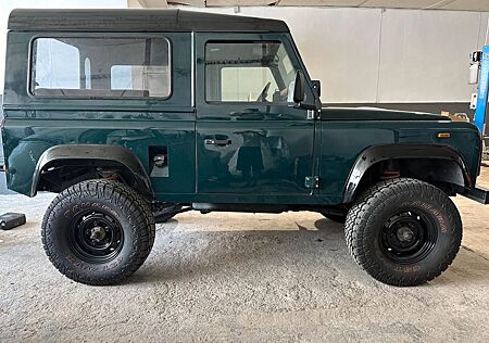 Land Rover Defender Oldtimer kurz mit V8 Motor + TÜV neu