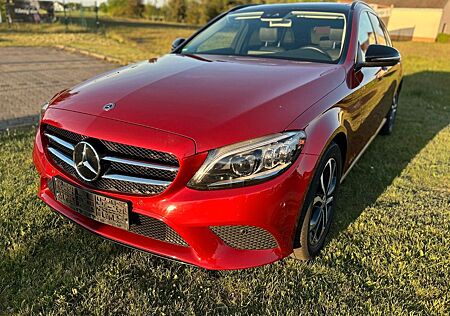 Mercedes-Benz C 180 T - Black Edition