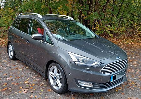 Ford Grand C-Max 1,5 EcoBoost 110kW Titanium Titanium