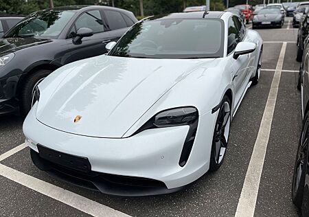 Porsche Taycan 4 S Rechtslenker