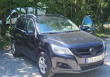 VW Tiguan Volkswagen 2.0 TDI 125kW 4MOTION Sport & Style S...