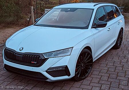 Skoda Octavia 2.0 TSI DSG RS Combi RS