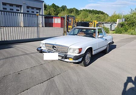 Mercedes-Benz SL 560