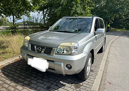 Nissan X-Trail 2.2 dCi Leder Panoramadach 4x4 gepflegt