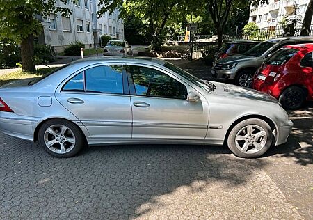 Mercedes-Benz C 180 KOMPRESSOR AVANTGARDE Avantgarde