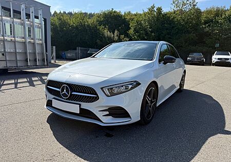 Mercedes-Benz A 200 d AMG SPORT NIGHT LED AHK PANO BURM. KAM.