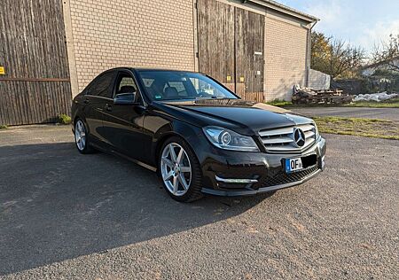 Mercedes-Benz C 350 BlueEFF. AVANTGARDE AMG Paket, Bi-Xenon