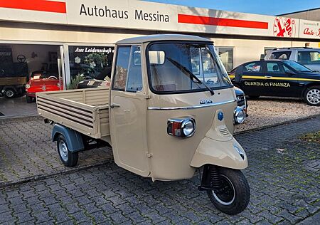 Piaggio APE P601 mit Calessino Gesicht