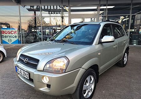 Hyundai Tucson 2.0 GLS"KLIMA"PDC"ALU"TÜV-NEU"