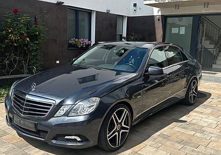 Mercedes-Benz E 350 CGI Avantgarde Vollausstattung