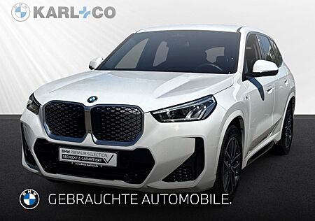 BMW iX1 20 eDrive M Sport Driving Assistant Parking