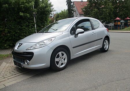 Peugeot 207 1.4 16V VTI 95 Urban Move/TÜV NEU+8f-Bereift