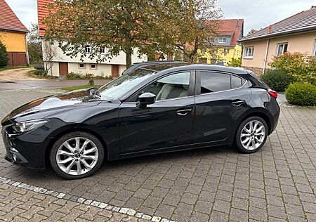 Mazda 3 - 2.0 SKYACTIV-G 165 Sports-Line Schwarz