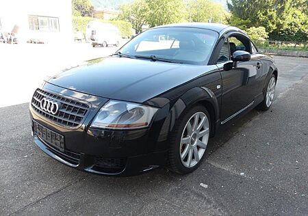 Audi TT 8N Coupe VR6 3.2