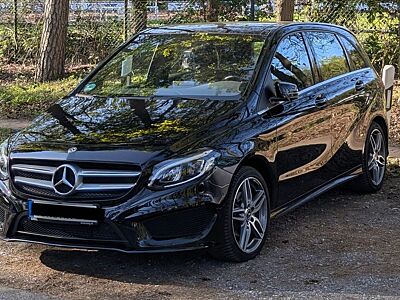 Mercedes-Benz B 180 d - AMG Line*Schiebedach*Leder*Navi*EPH+SH