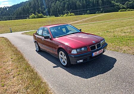 BMW 320 i 6 Zylinder 118tkm Oldi,Automatic ,Klima!!