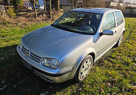 VW Golf Volkswagen 4 1.4 Edition TÜV/AU & Bremsen neu