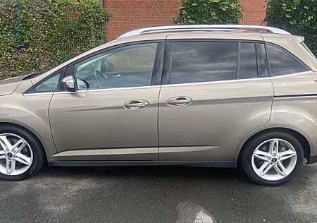 Ford Grand C-Max 1,0 EcoBoost 92kW Titanium 7 Sitzer