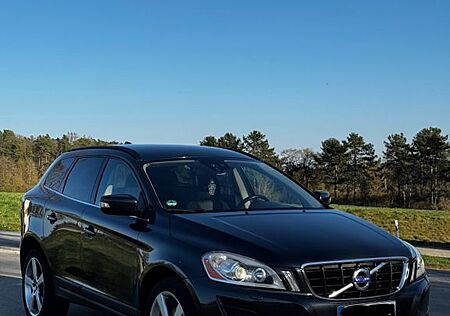 Volvo XC 60 XC60 DRIVe 2.0 5 Zylinder TÜV Neu