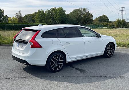 Volvo V60 D3 Automatik Linje Svart