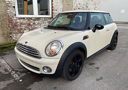 Mini Cooper 1.4L. 95PS. PANORAMADACH