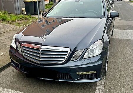 Mercedes-Benz E 220 CDI BlueEFFICIENCY -