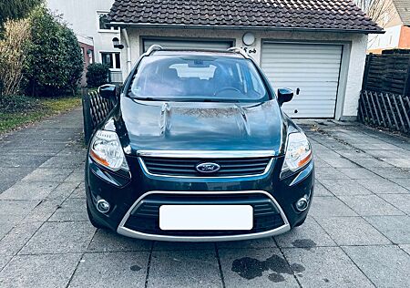 Ford Kuga 2,0 TDCi 2x4 Titanium Titanium