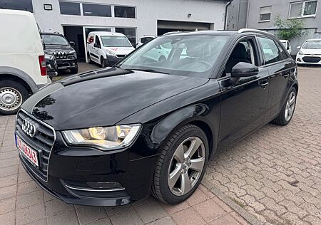 Audi A3 Sportback Sport "Top-Zustand/Zahnriemen NEU"