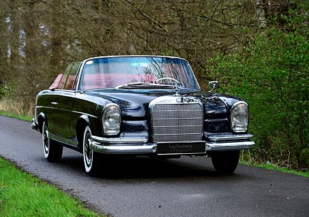Mercedes-Benz 220 220SEB Sport Werks-Cabrio Weltweit nur 21 Stück