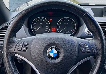 BMW 118i Cabrio Scheckheft, Sitzh., TÜV NEU