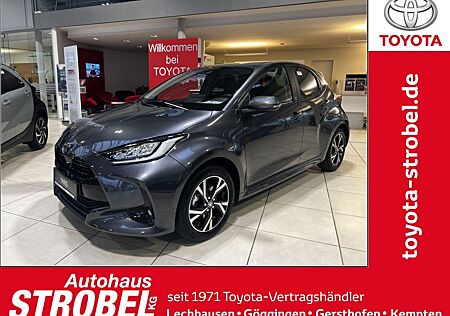 Toyota Yaris Hybrid 116 1.5 VVT-i Teamplayer mit Comfor