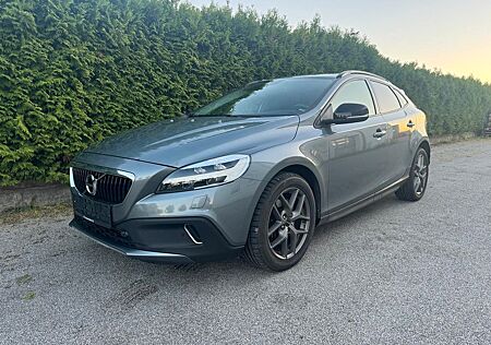 Volvo V40 Cross Country Plus *Automatik*190-PS*