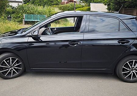Hyundai i20 1.0 T-GDI blue 74kW PASSION PLUS PASSION...