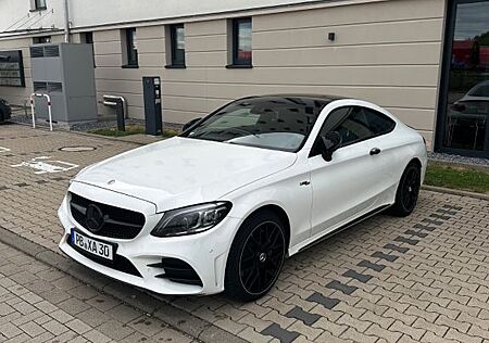 Mercedes-Benz C 400 4MATIC AMG Line