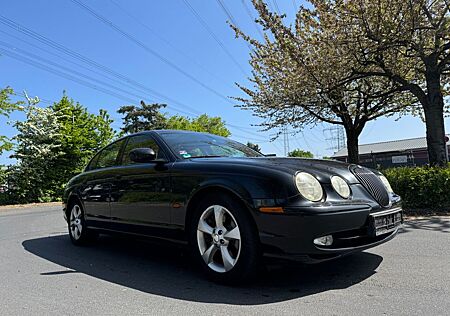 Jaguar S-Type 2.5 L V6 1-HAND/TÜV NEU/LEDER ROT/TOP