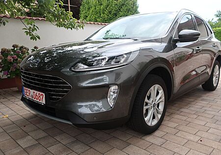 Ford Kuga Titanium*NAVI*1.Hand*Sitzh.*LED*Kamera