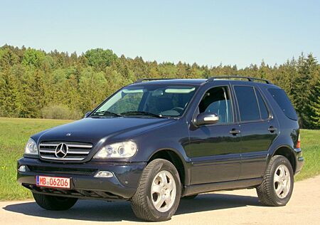 Mercedes-Benz ML 270 CDI W163 AHK 3500kg Service NEU! TÜV 8/27