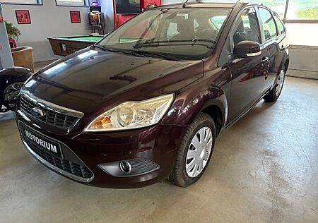 Ford Focus Lim. Ghia~SHZ~Klimaauto~wenig KM