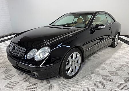 Mercedes-Benz CLK 320 AVANTGA.°DESIGNO°Keyless°Standheiz.°AHK