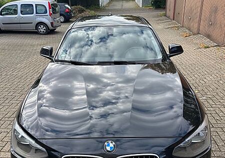 BMW 116i Sport Line Sport Line