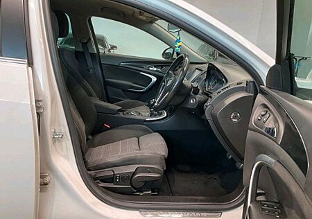 Opel Insignia A Lim. 2,0 Ltr. RECHTS LENKRAD