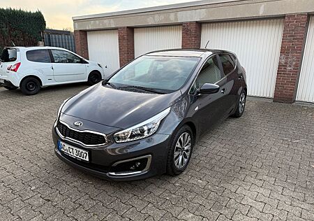 Kia Cee'd / Ceed 1.4 CVVT UEFA Premium +