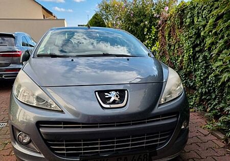 Peugeot Cabrio 207 CC 150 THP Platinum, wenig Kilometer