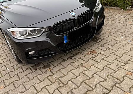 BMW 320d Touring M Paket Scheckheft lückenlos