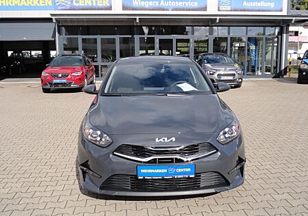 Kia Cee'd / Ceed 1.5 T-GDI DCT+Navi+Winterp+Temp+Kam