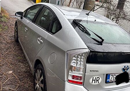 Toyota Prius 1.5-l-VVT-i Sol inkl. Travel-Paket Sol...